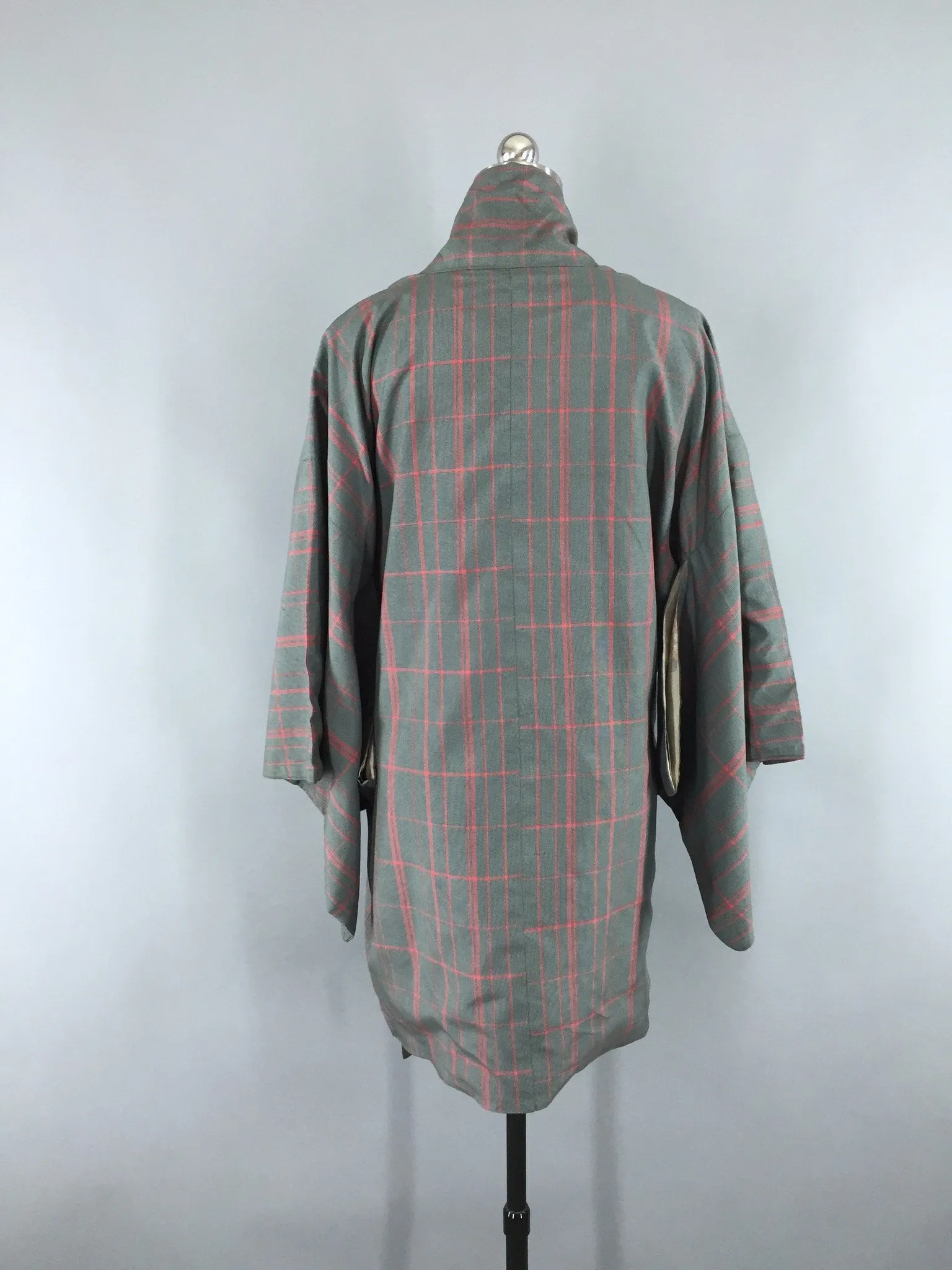 1970s Vintage Haori Kimono Jacket Coat Douchugi in Grey Plaid