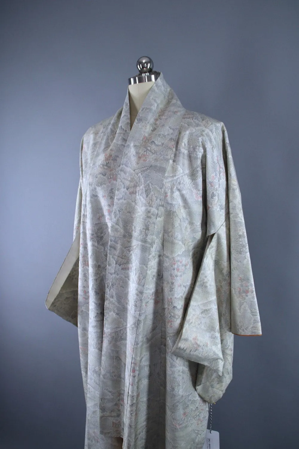 1970s Vintage Silk Kimono Robe / White Ikat