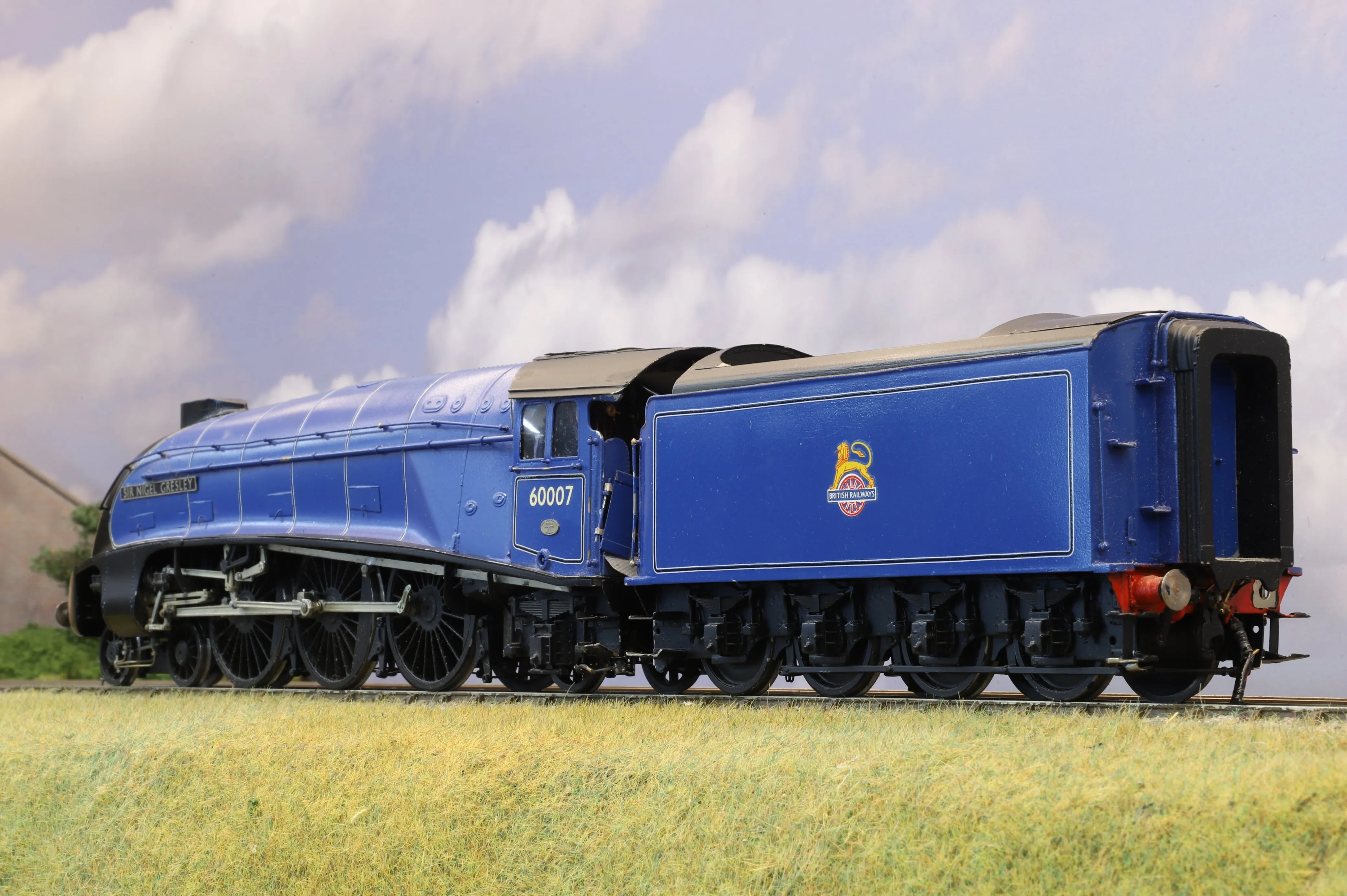 Finescale O Gauge (Kit-Built) Gresley A4 No. 60007 Sir Nigel Gresley' BR Express Blue