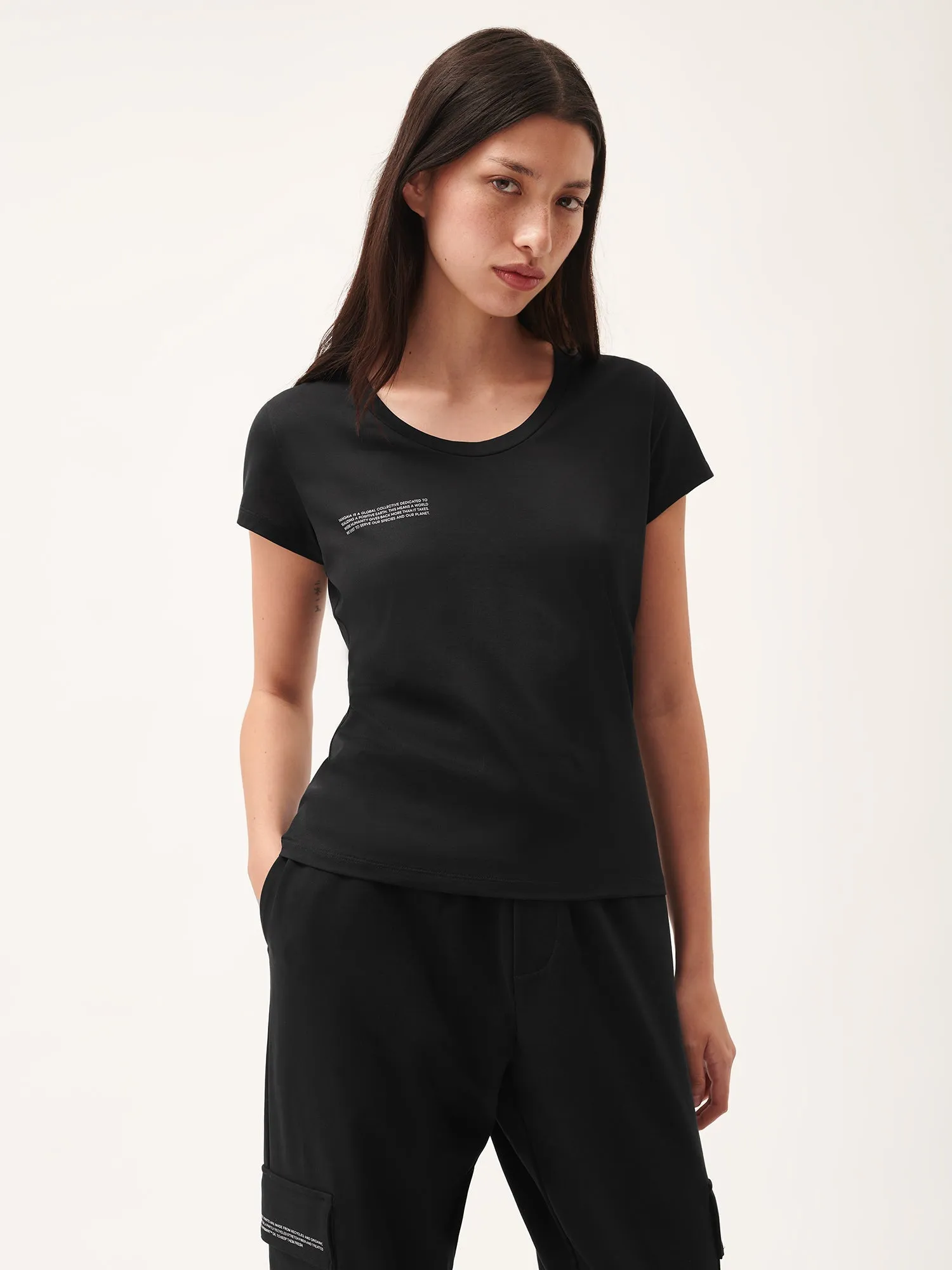 Women's 365 Lightweight Scoop Neck T-Shirt—black