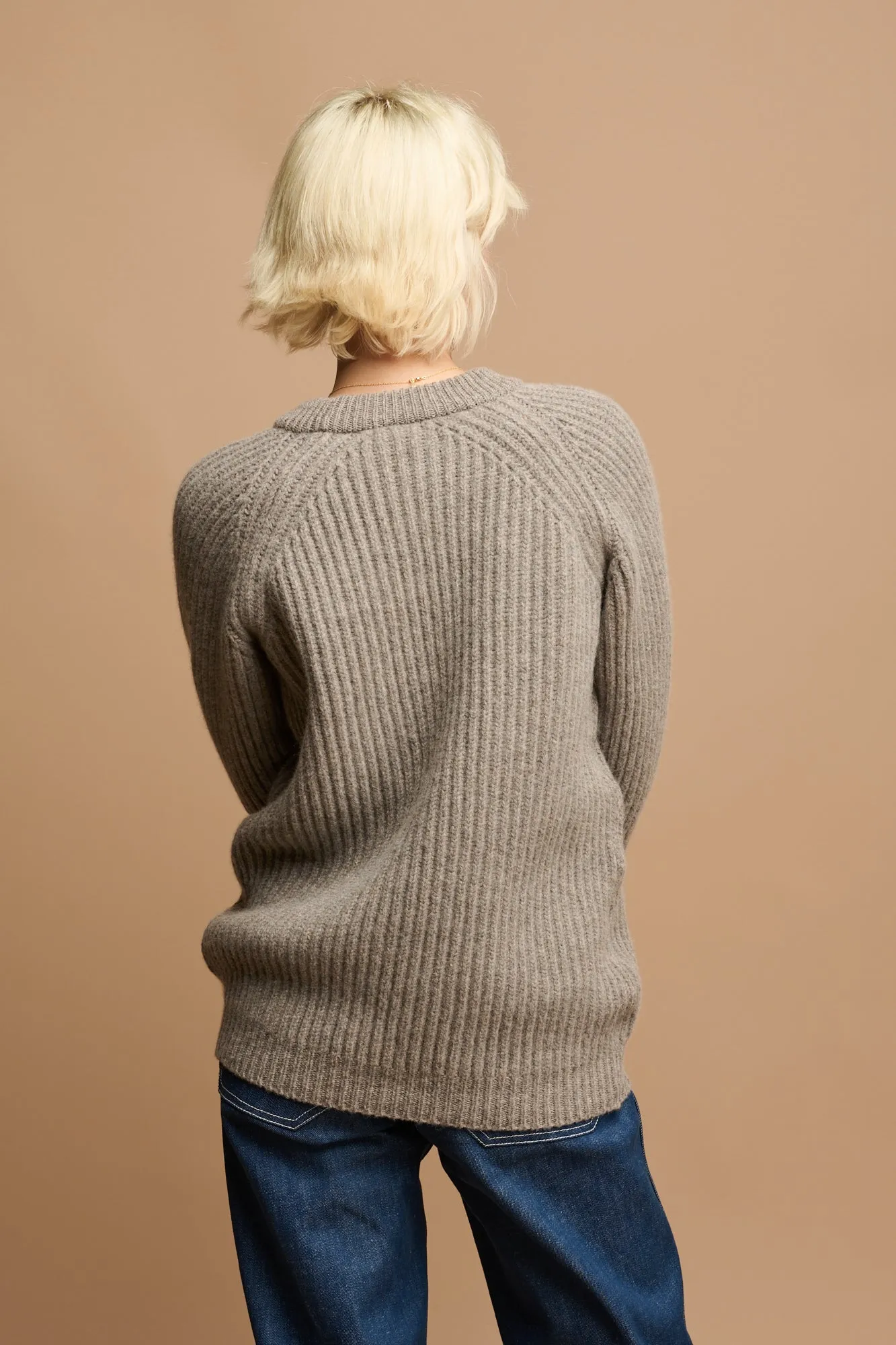 Women's Lambswool Fisherman Ribbed Jumper - Truffle